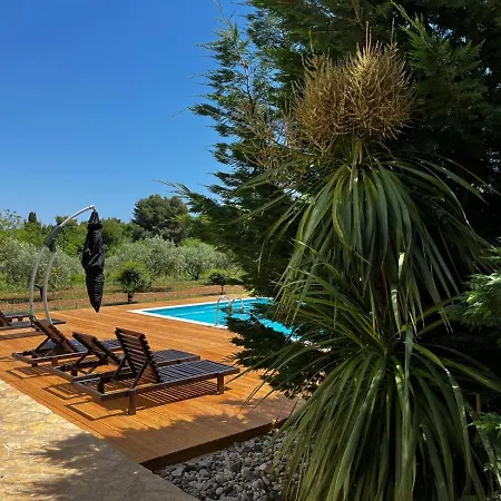 Orange Tree Garden Apartman